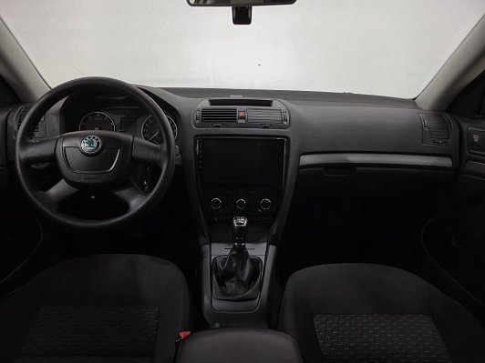 Skoda Octavia Ambition, 2012 года, пробег 290251 км
