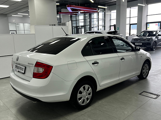 Skoda Rapid Ambition, 2015 года, пробег 150111 км