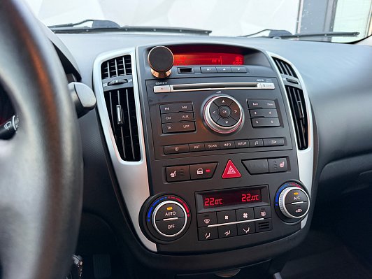 Kia Ceed, 2011 года, пробег 182932 км