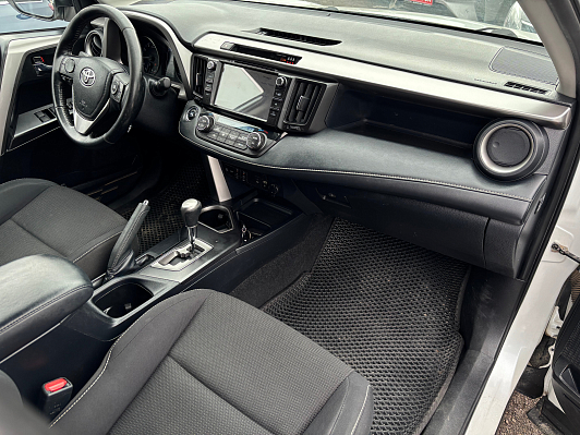 Toyota RAV4 Adventure, 2018 года, пробег 162309 км