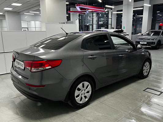Kia Rio Luxe, 2016 года, пробег 116000 км