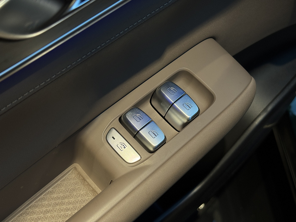 TENET T8 Ультра 4WD, белый