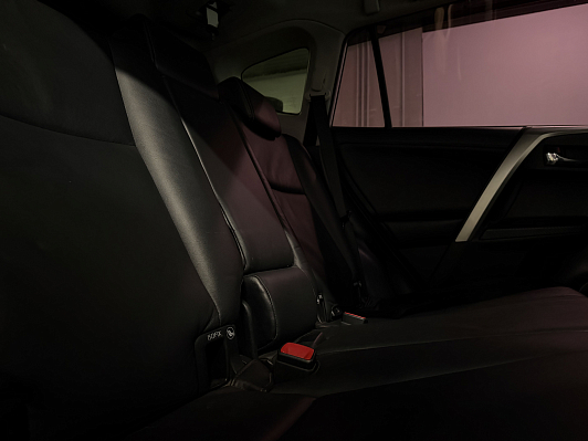 Toyota RAV4, 2014 года, пробег 179000 км