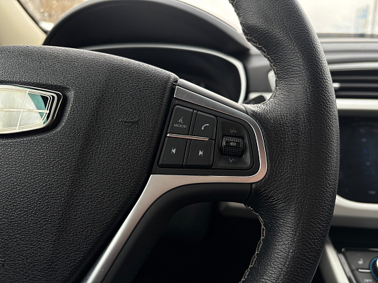 Geely Atlas Luxury, 2021 года, пробег 71600 км