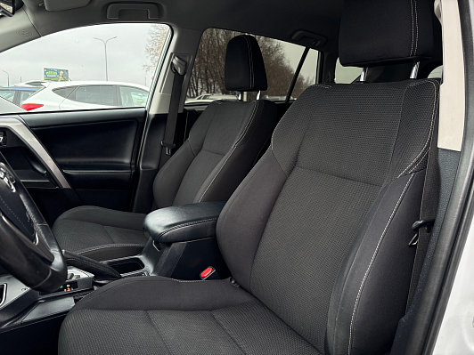 Toyota RAV4 Adventure, 2018 года, пробег 162309 км