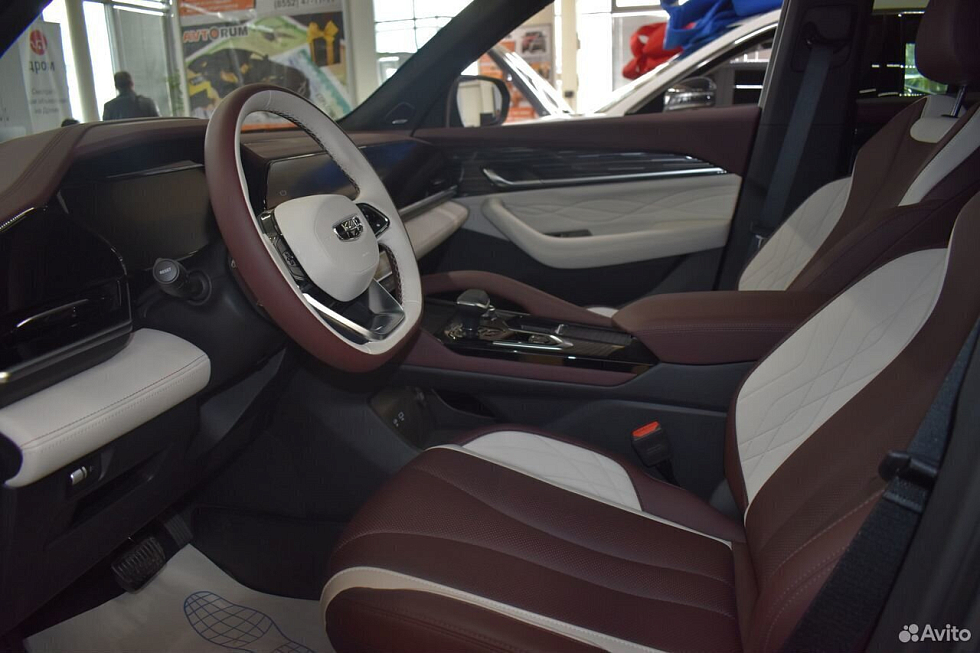 Geely Monjaro Flagship, серый