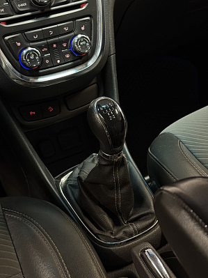 Opel Mokka Cosmo, 2012 года, пробег 180552 км