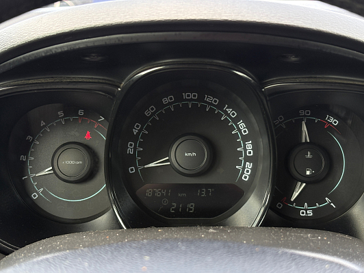 Lada (ВАЗ) Vesta Comfort, 2017 года, пробег 187641 км