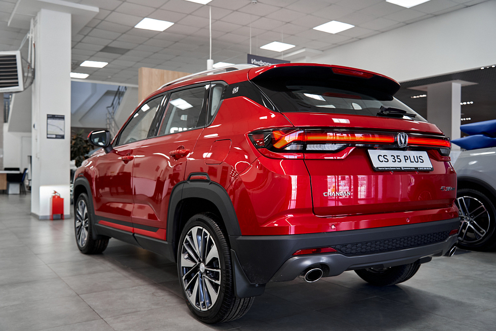 Changan CS35 Plus Техно, серебряный