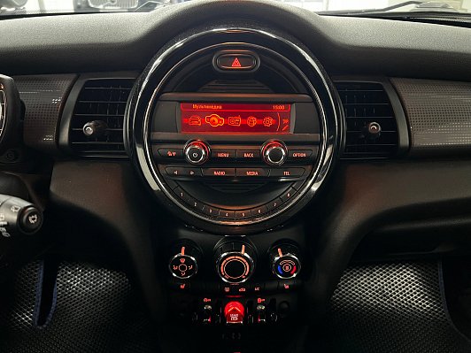 Mini Hatch Cooper, 2018 года, пробег 176005 км