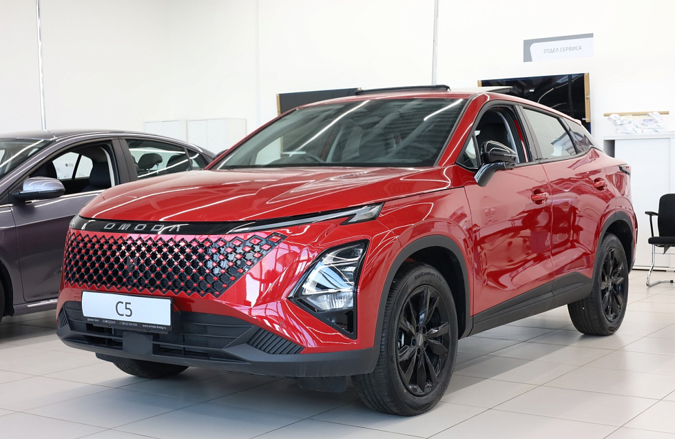 Omoda C5 Актив, красный