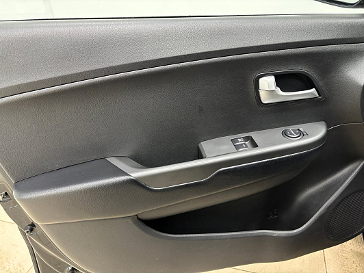 Kia Rio Comfort, 2016 года, пробег 113590 км