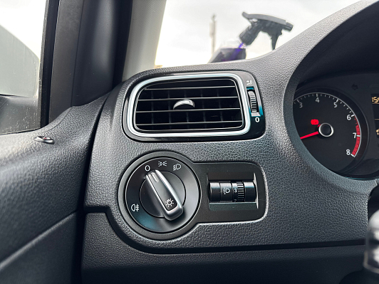 Volkswagen Polo Drive, 2018 года, пробег 135510 км