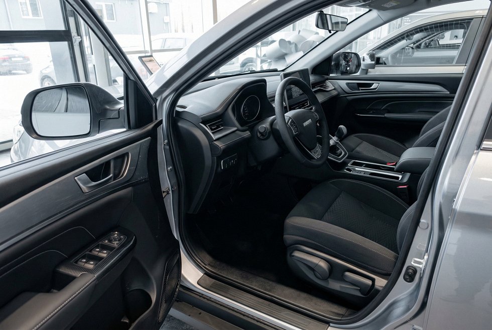 Haval M6 Оптимум, серый
