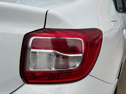 Renault Logan Drive, 2021 года, пробег 93070 км