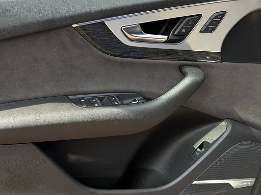 Audi Q7 Business, 2017 года, пробег 122905 км