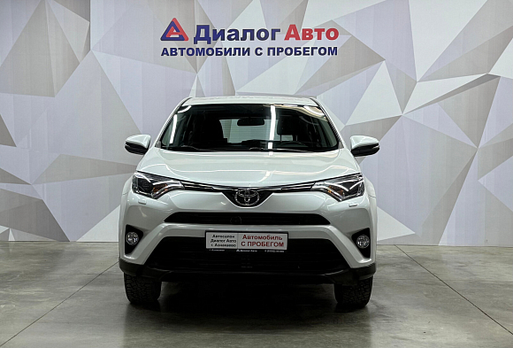 Toyota RAV4, 2018 года, пробег 122497 км