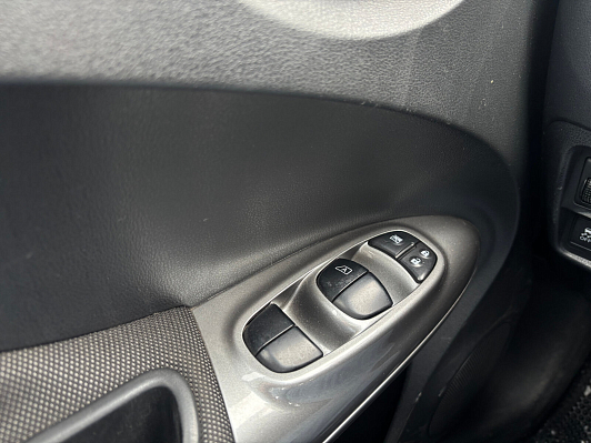 Nissan Juke SE, 2011 года, пробег 224348 км