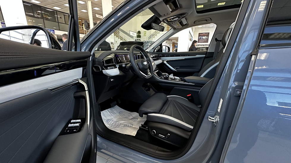 Geely Atlas Flagship, серый
