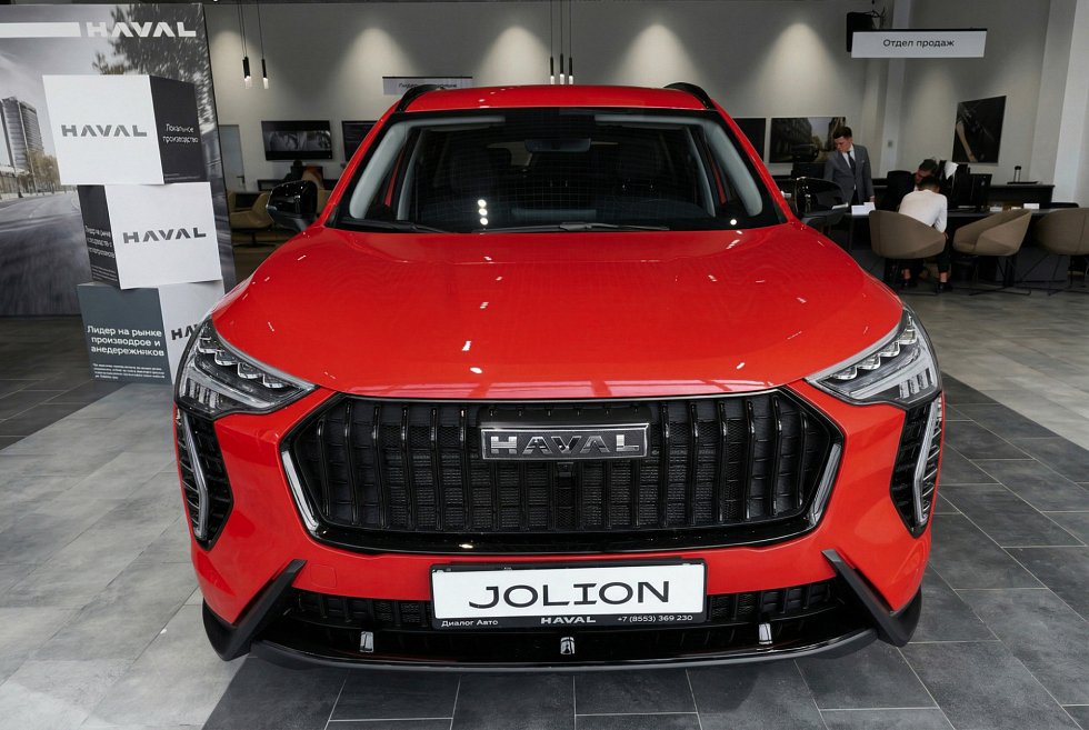 Haval Jolion Премиум, красный