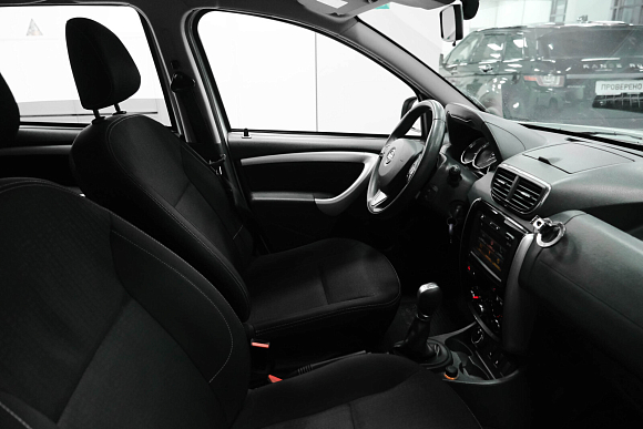 Nissan Terrano Elegance, 2021 года, пробег 100100 км