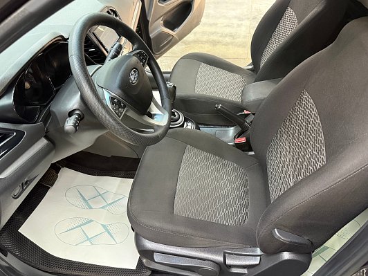 Lada (ВАЗ) Vesta Comfort Image (2017-2019), 2018 года, пробег 63244 км