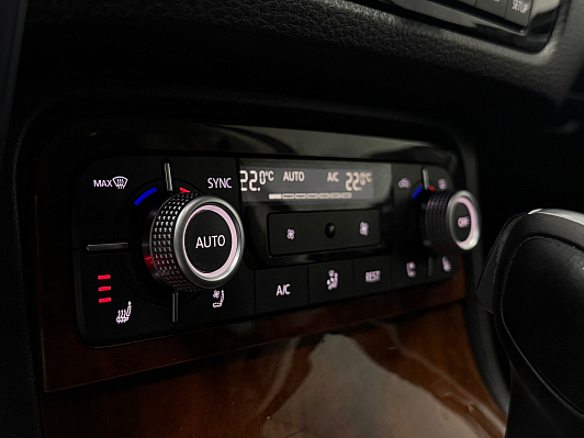 Volkswagen Touareg Business, 2015 года, пробег 151500 км