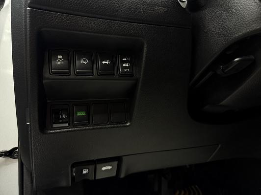 Nissan X-Trail LE, 2015 года, пробег 65541 км