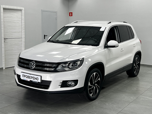 Volkswagen Tiguan Avenue, 2012 года, пробег 305872 км