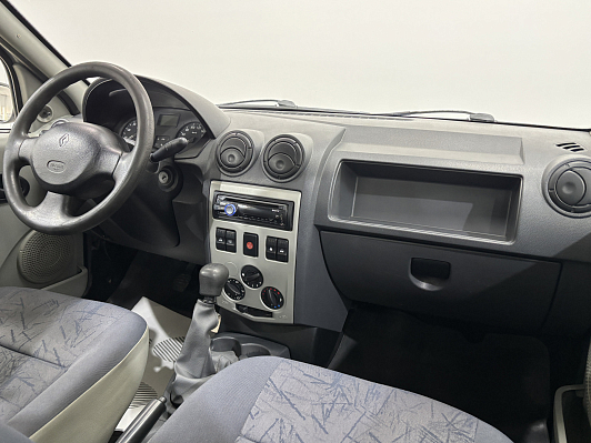 Renault Logan, 2006 года, пробег 289428 км