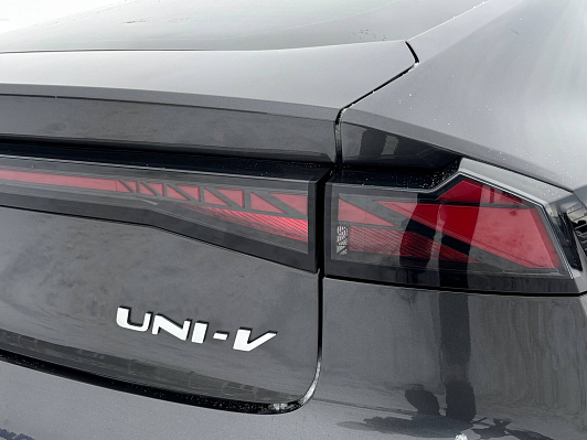 Changan UNI-V Комфорт, 2023 года, пробег 20000 км