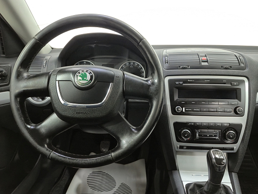 Skoda Octavia Ambition, 2011 года, пробег 219830 км