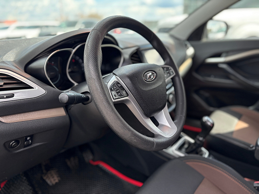 Lada (ВАЗ) Vesta Luxe Multimedia, 2017 года, пробег 206943 км