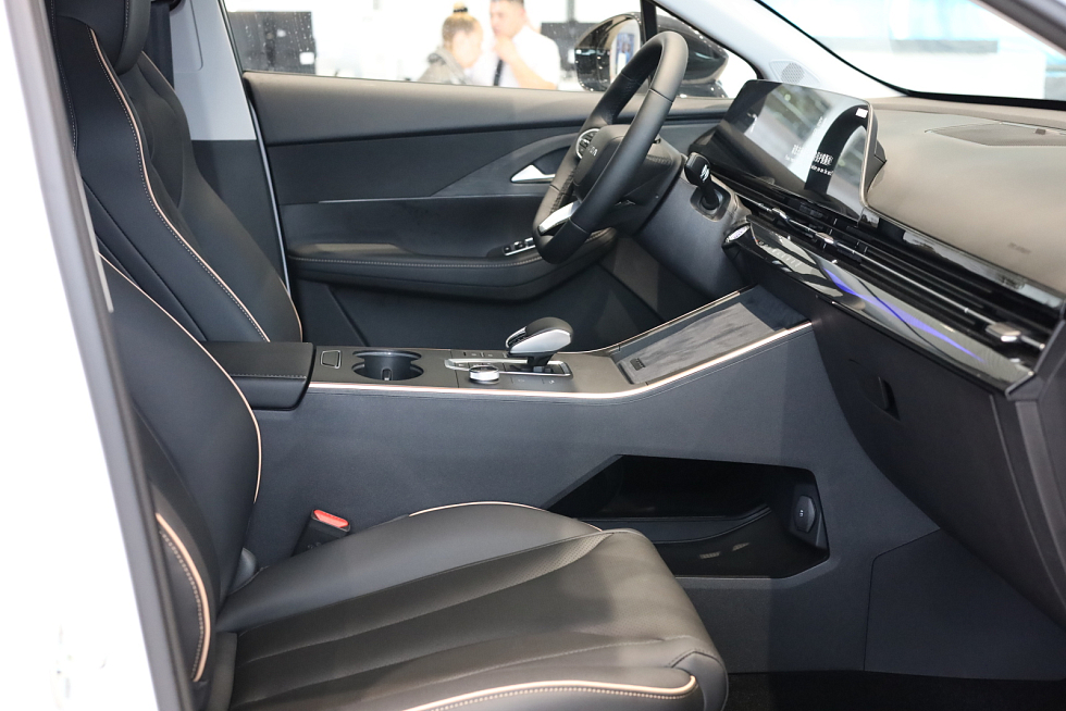 Omoda C5 Drive, белый