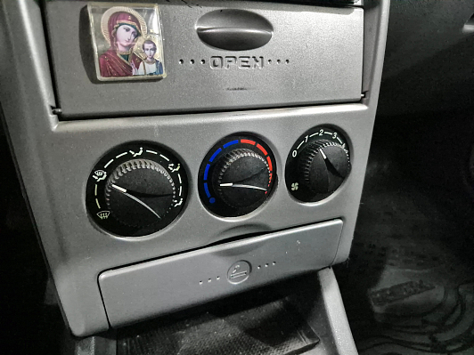 Lada (ВАЗ) Priora, 2010 года, пробег 205590 км