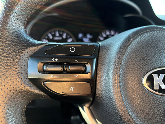 Kia Rio Luxe, 2019 года, пробег 113650 км