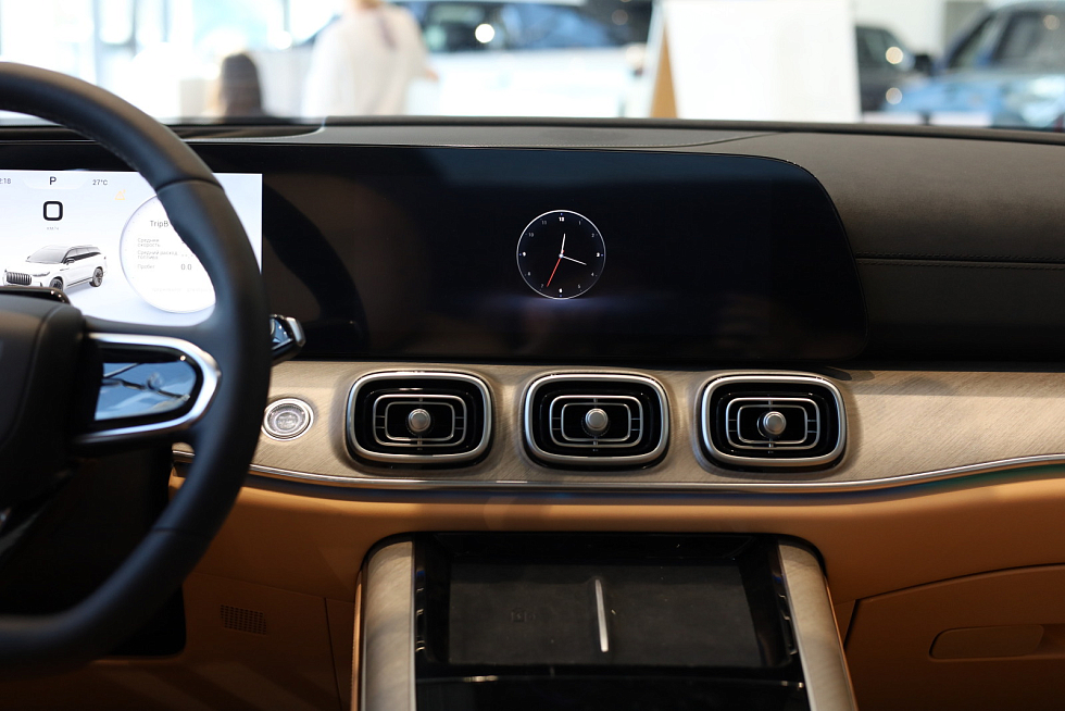 Jaecoo J8 Престиж, серый