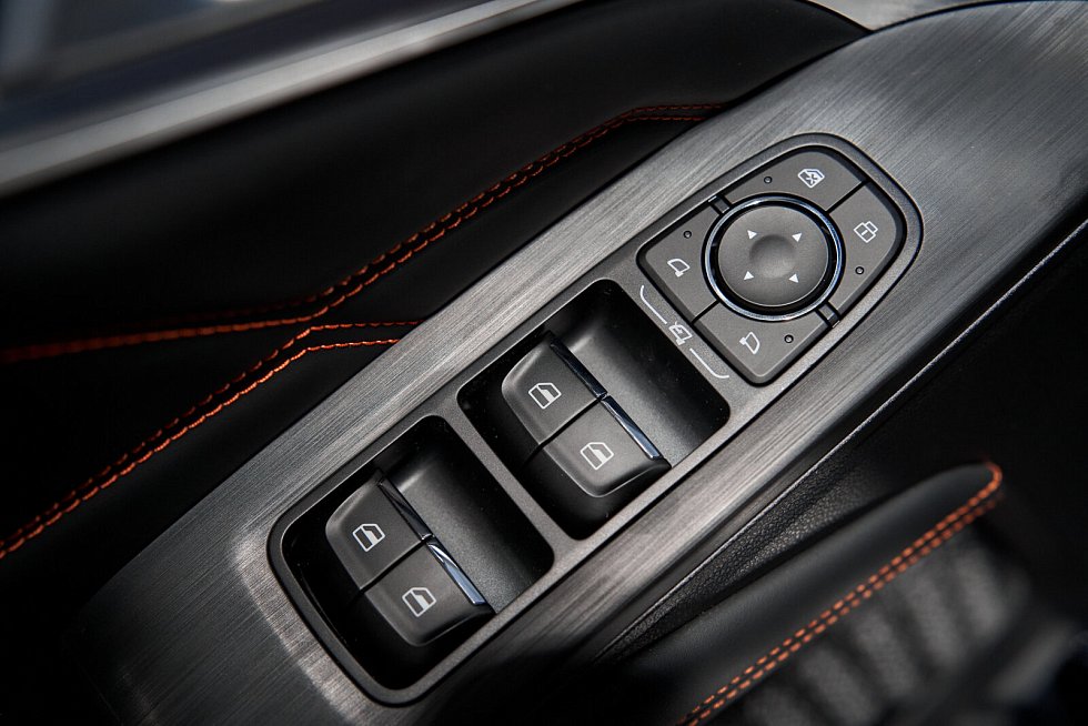 Haval F7 Премиум, черный