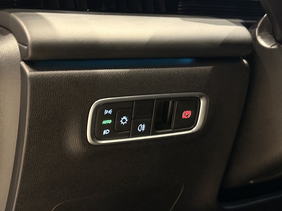 Omoda C7 Актив, белый
