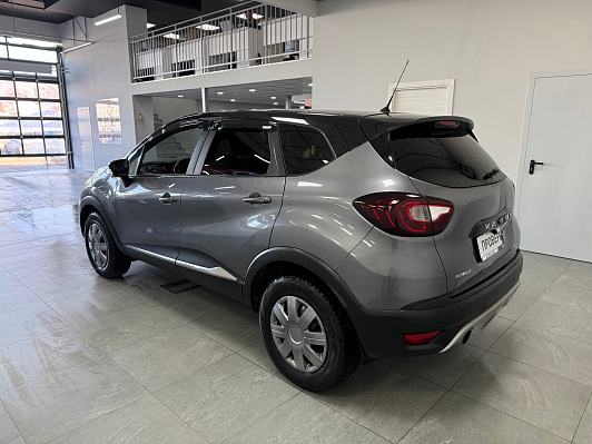 Renault Kaptur Drive, 2018 года, пробег 201000 км