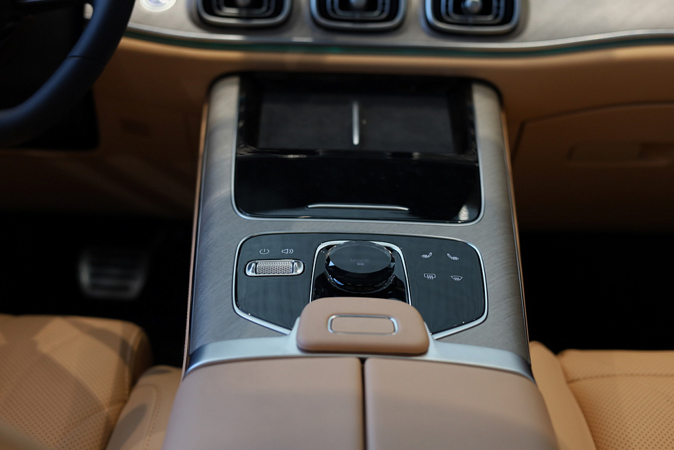 Jaecoo J8 Престиж, серый