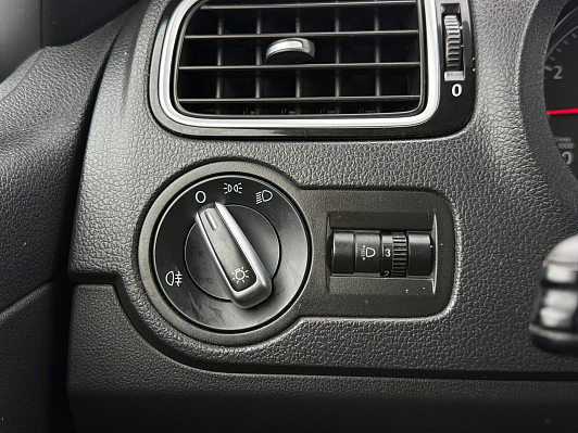 Volkswagen Polo Drive, 2018 года, пробег 135510 км