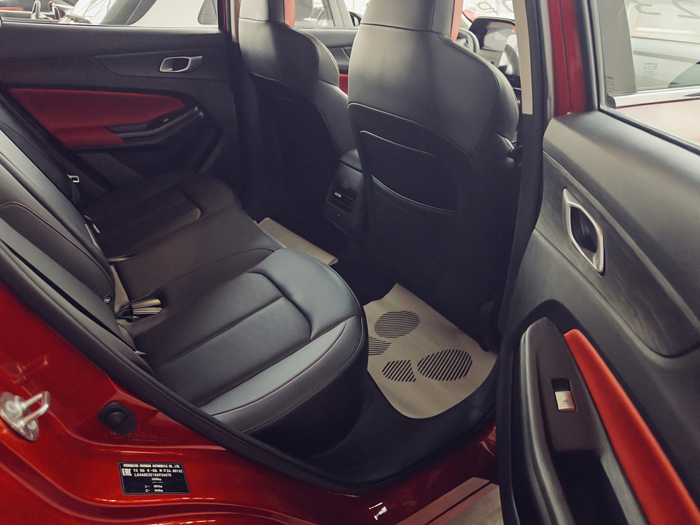 Changan UNI-S (CS55 Plus) Tech, красный