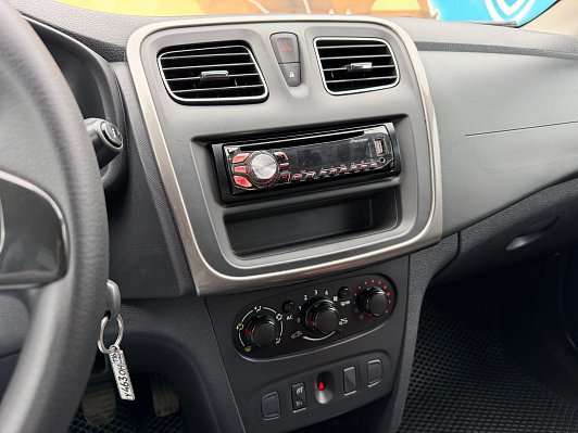 Renault Sandero Confort, 2014 года, пробег 171172 км