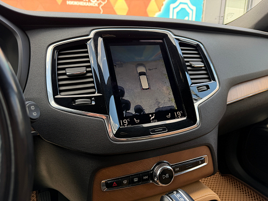 Volvo XC90 Inscription, 2017 года, пробег 148447 км