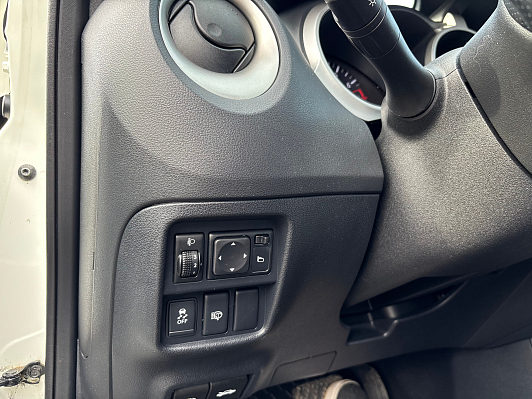 Nissan Juke SE Sport, 2013 года, пробег 136679 км