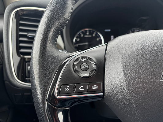 Mitsubishi Outlander Instyle, 2021 года, пробег 83293 км