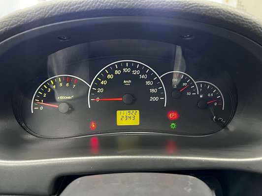 Lada (ВАЗ) Priora Люкс, 2011 года, пробег 111000 км