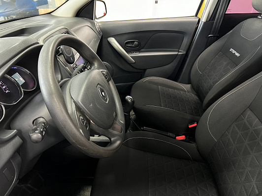 Renault Sandero Confort, 2017 года, пробег 65572 км