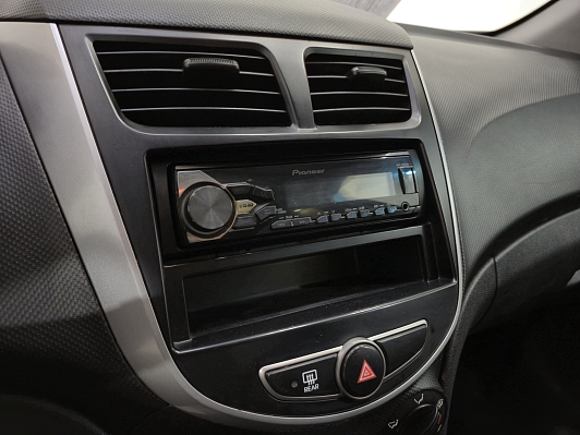 Hyundai Solaris Active, 2016 года, пробег 168079 км